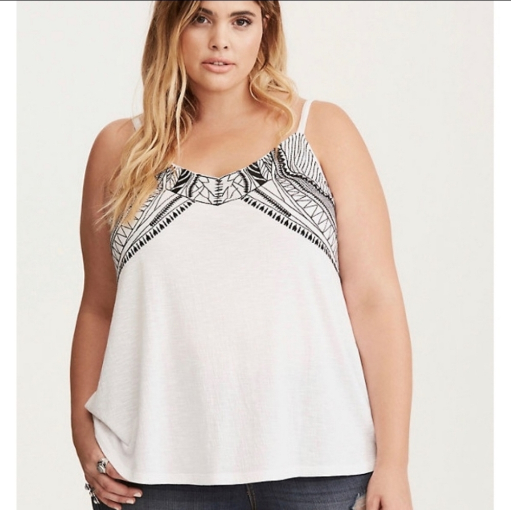 White and Black Torrid Embroidered Swing Cami Size 3